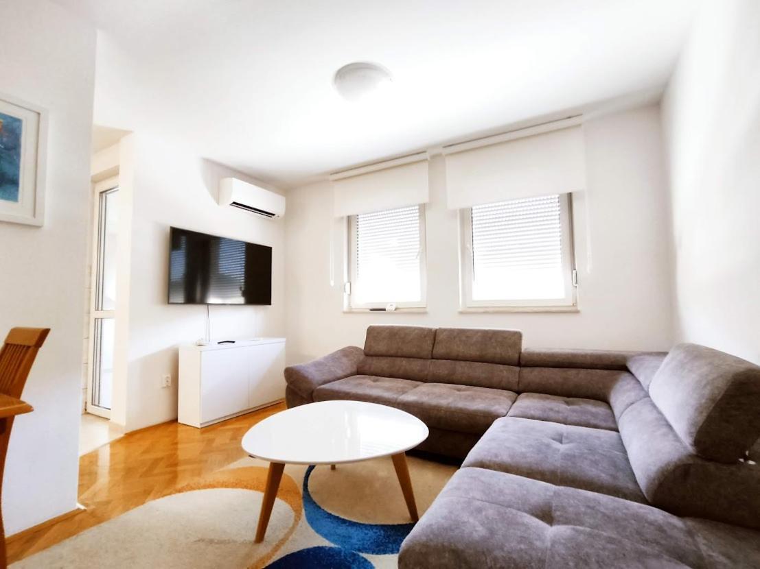 "Idea" Room With Free Parking Split Extérieur photo